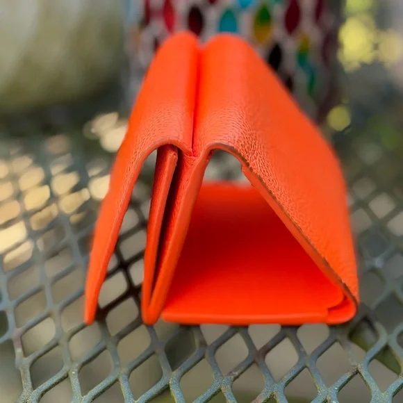Balenciaga Vibrant Orange Pebbled Leather wallet - Picture 3 of 10